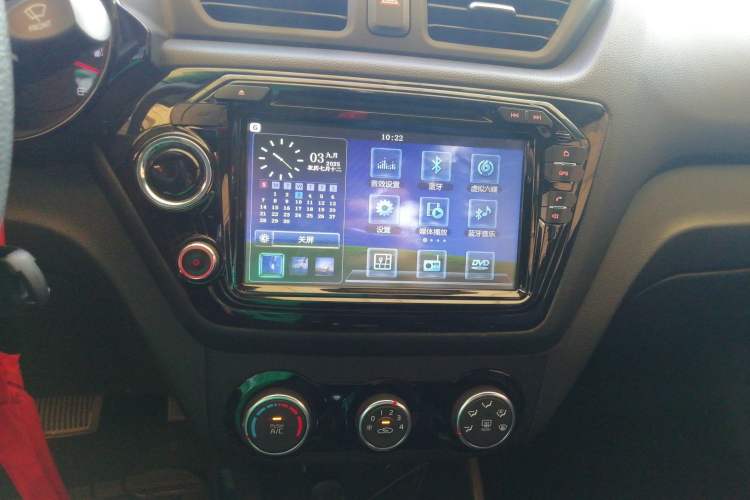 Used Kia K2 2015 Sedan 1.4L Automatic GLS Audio And AC Panel