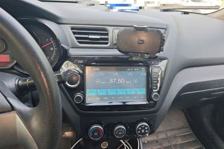 Used Kia K2 2015 Sedan 1.4L MT TOP Audio And AC Panel