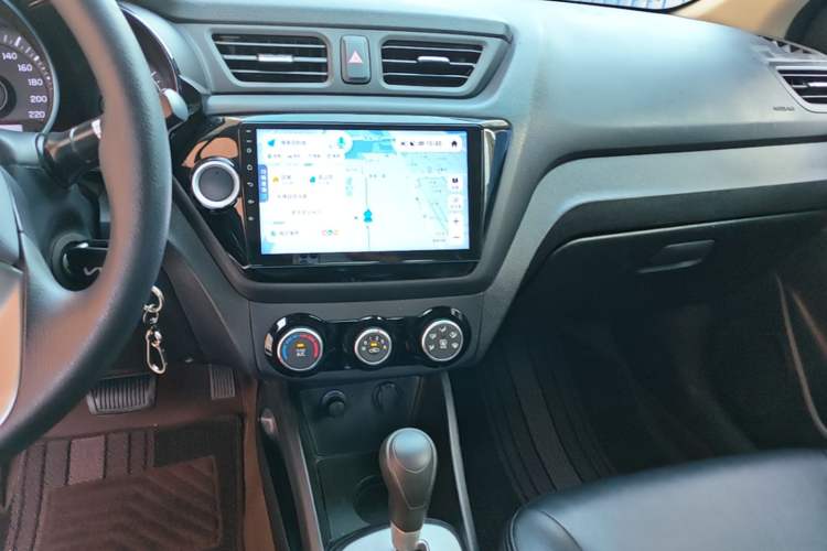 Used Kia K2 2015 Sedan 1.4L Automatic GLS Audio And AC Panel