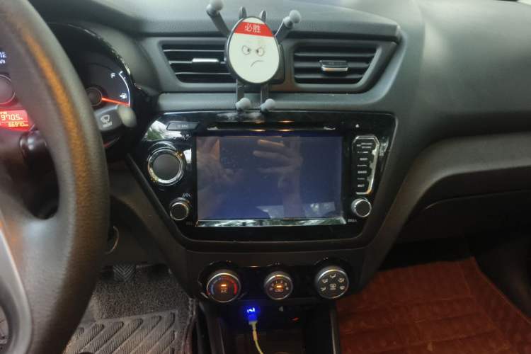 Used Kia K2 2015 Sedan 1.4L MT GLS Audio And AC Panel