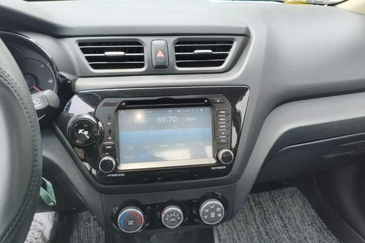 Used Kia K2 2015 Sedan 1.4L Automatic GLS Audio And AC Panel