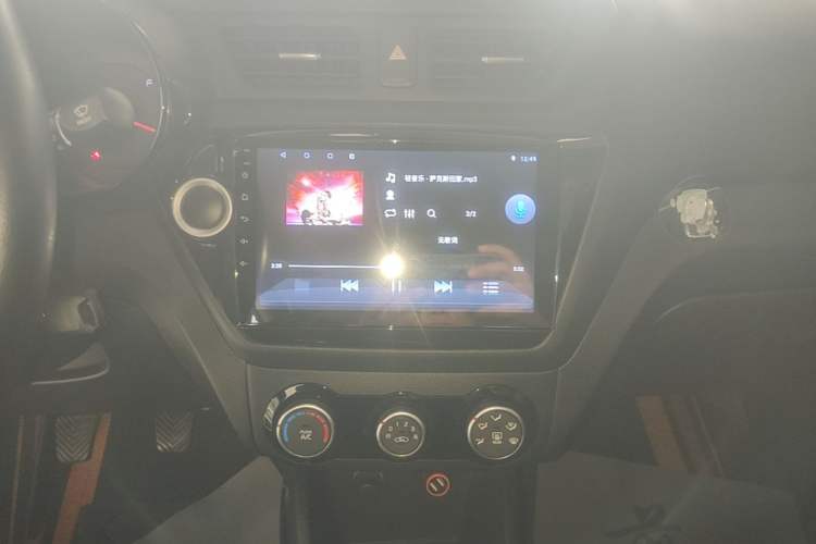 Used Kia K2 2015 Sedan 1.4L MT GLS Audio And AC Panel