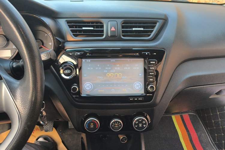 Used Kia K2 2015 Sedan 1.4L MT GLS Audio And AC Panel