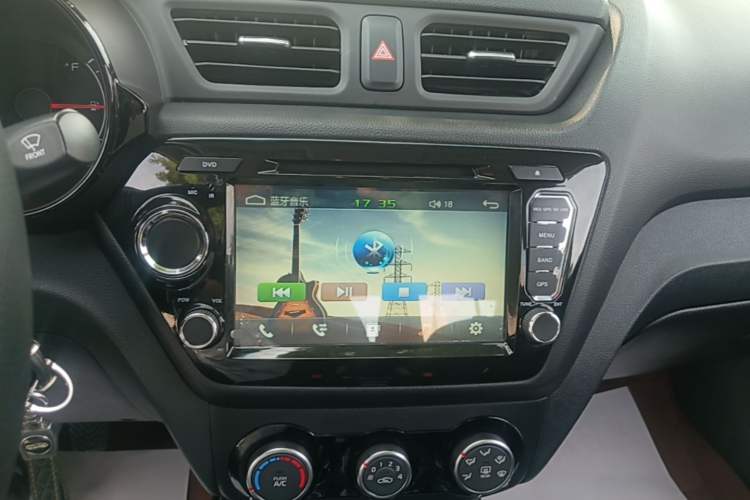 Used Kia K2 2015 Sedan 1.4L MT GLS Audio And AC Panel