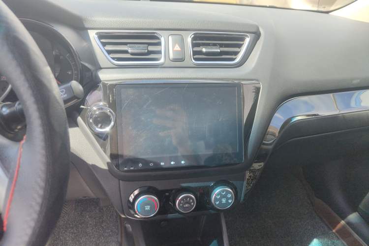 Used Kia K2 2015 Sedan 1.4L MT GLS Audio And AC Panel