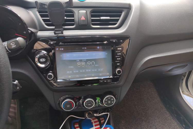 Used Kia K2 2015 Sedan 1.4L MT GLS Audio And AC Panel