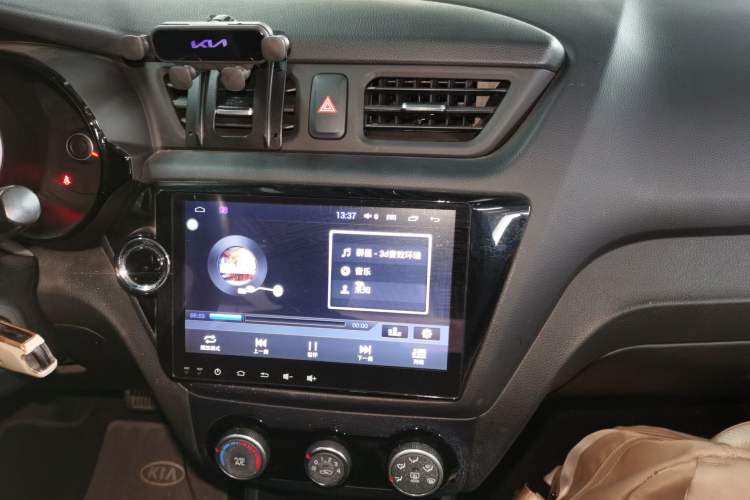 Used Kia K2 2015 Sedan 1.4L Automatic GLS Audio And AC Panel
