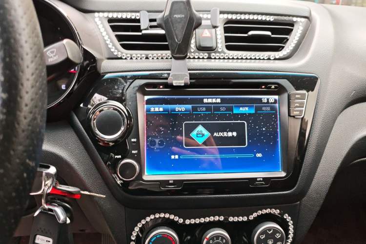 Used Kia K2 2015 Sedan 1.4L MT GLS Audio And AC Panel