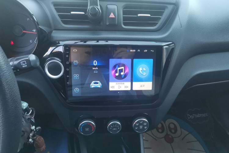 Used Kia K2 2015 Hatchback 1.4L AT GLS Cool Edition Audio And AC Panel