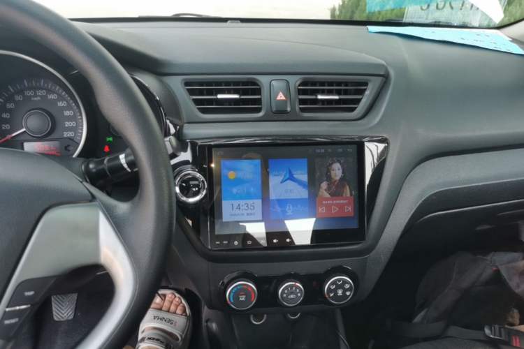 Used Kia K2 2015 Sedan 1.4L MT TOP Audio And AC Panel