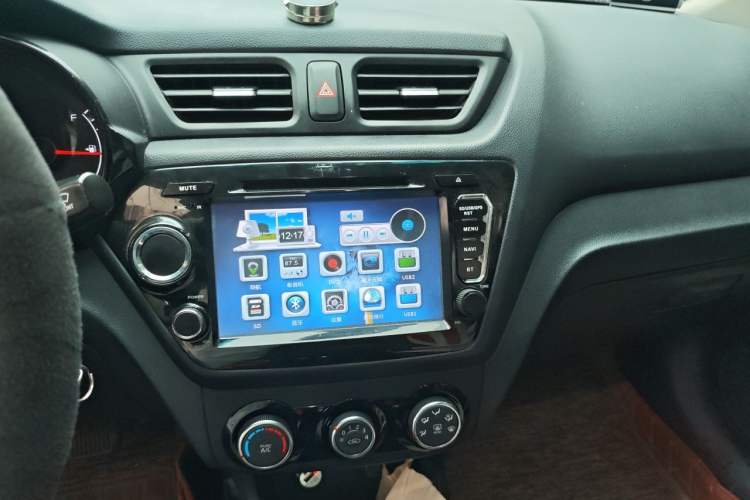 Used Kia K2 2015 Sedan 1.4L Automatic GLS Audio And AC Panel