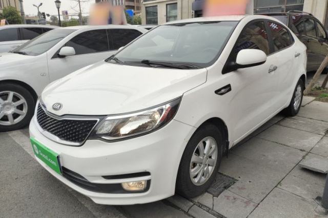 Ojetý Kia K2 2015 Sedan 1.4L MT GLS