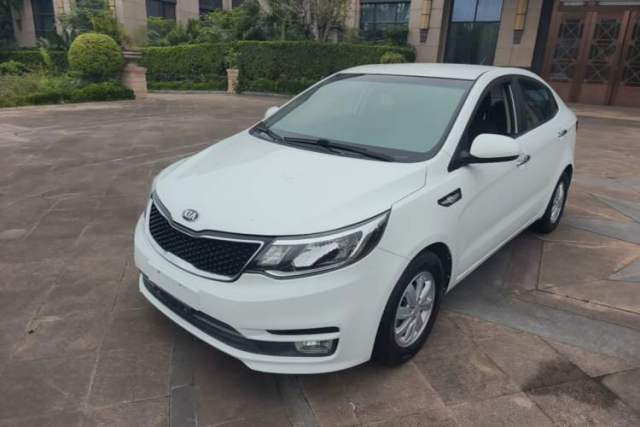 Kia K2 2015 Sedan 1.4L Automatic GLS usado