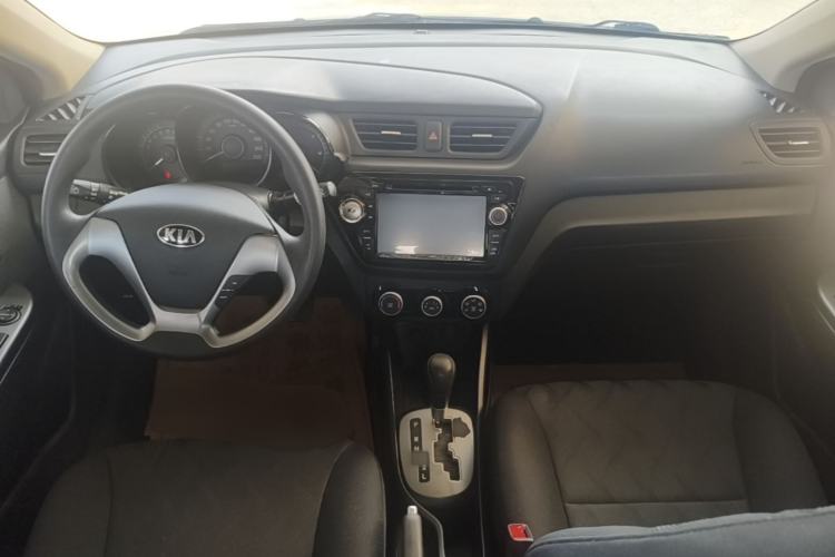 Used Kia K2 2015 Sedan 1.4L Automatic GLS Center Console