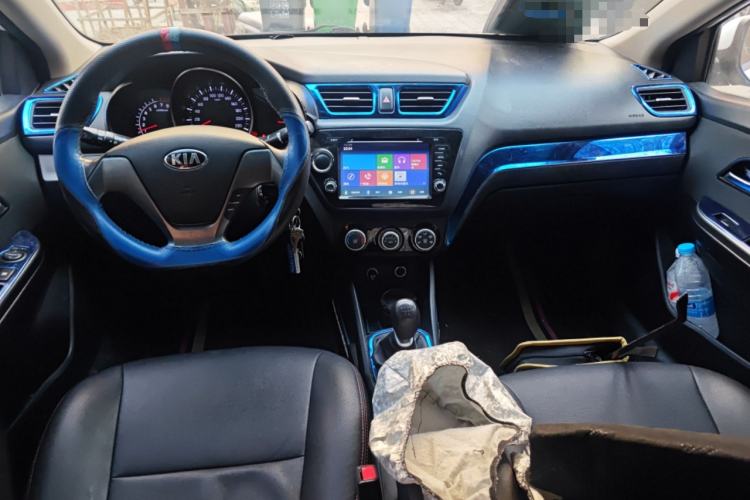 Used Kia K2 2015 Sedan 1.4L MT GLS Center Console
