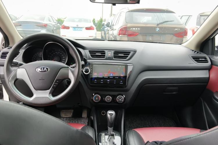 Used Kia K2 2015 Hatchback 1.4L AT GLS Cool Edition Center Console