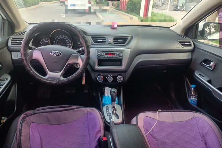 Used Kia K2 2015 Sedan 1.4L Automatic GLS Center Console
