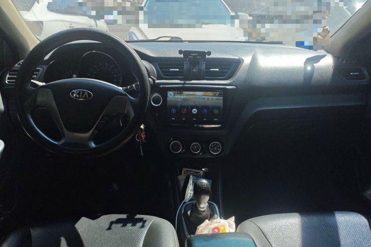 Used Kia K2 2015 Sedan 1.4L MT GLS Center Console