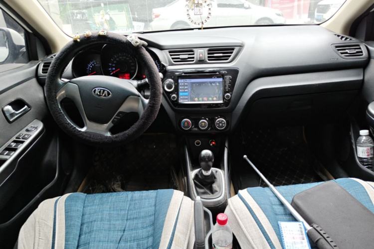 Used Kia K2 2015 Sedan 1.4L MT GLS Center Console