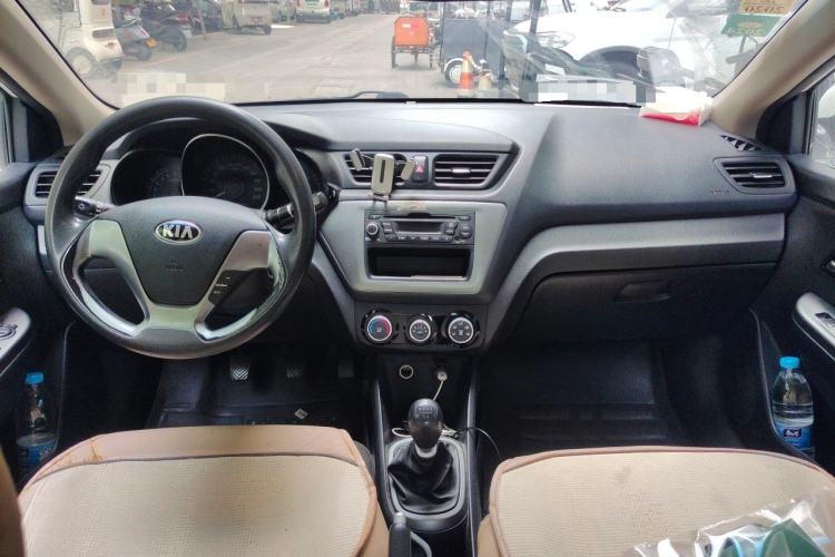 Used Kia K2 2015 Sedan 1.4L MT GLS Center Console