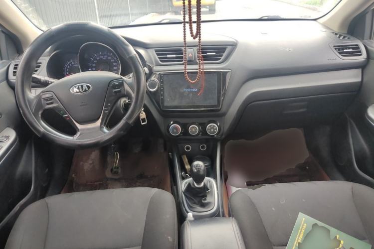 Used Kia K2 2015 Sedan 1.4L MT GLS Center Console