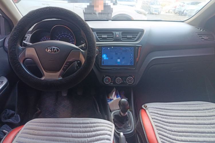 Used Kia K2 2015 Sedan 1.4L MT GLS Center Console