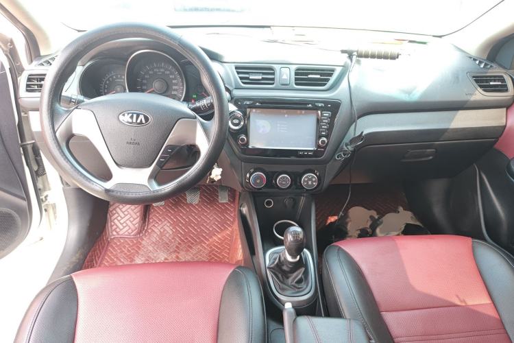 Used Kia K2 2015 Hatchback 1.4L MT GLS Cool Edition Center Console