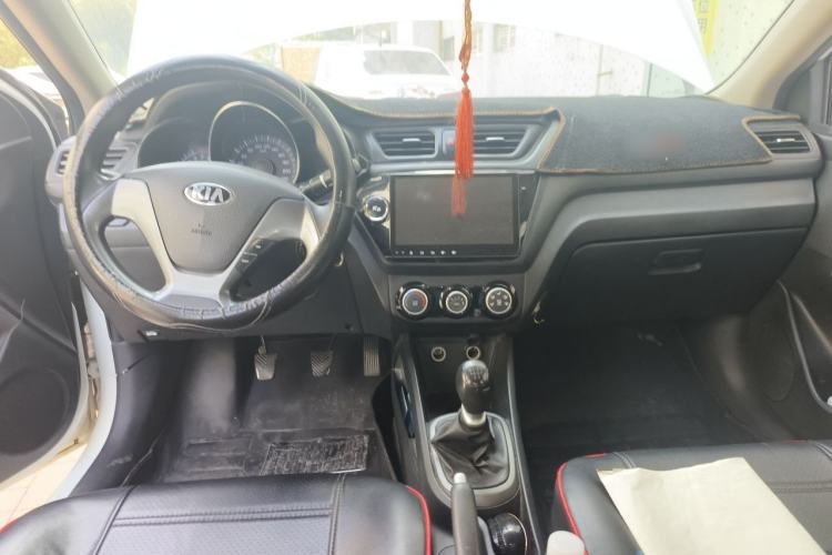 Used Kia K2 2015 Sedan 1.4L MT GLS Center Console