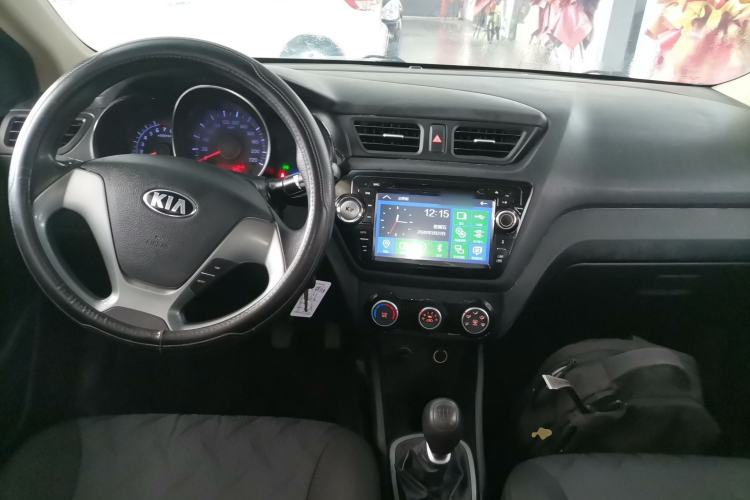 Used Kia K2 2015 Sedan 1.4L MT GLS Center Console