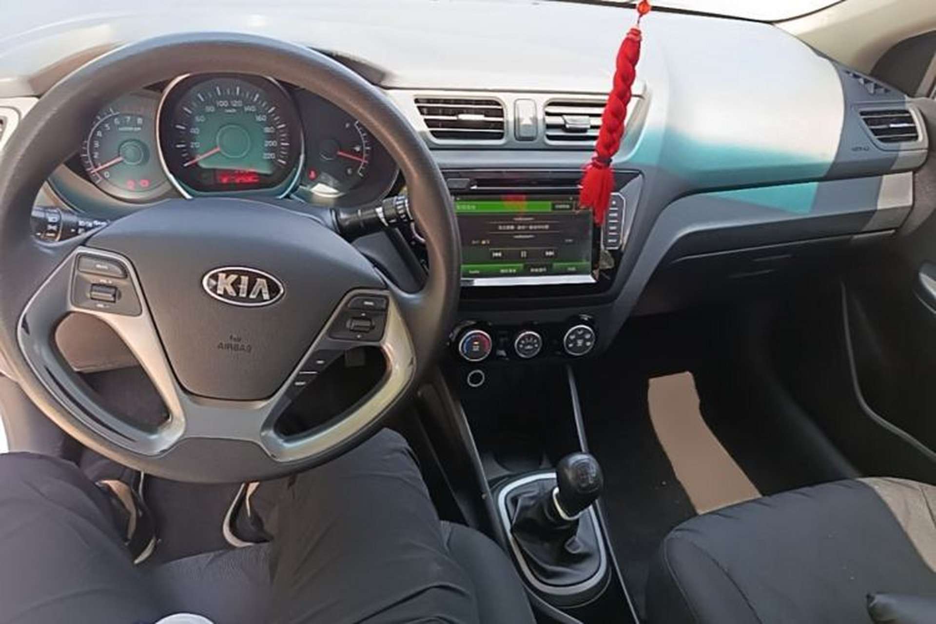 Used Kia K2 2015 Sedan 1.4L MT GLS Center Console