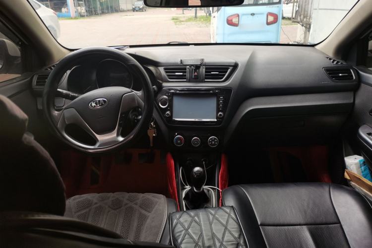 Used Kia K2 2015 Sedan 1.4L MT GLS Center Console