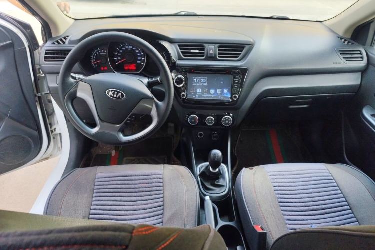 Used Kia K2 2015 Sedan 1.4L MT GLS Center Console
