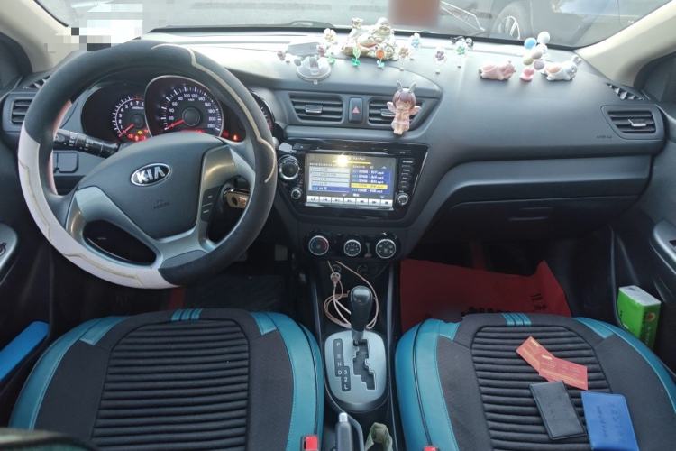 Used Kia K2 2015 Sedan 1.4L Automatic GLS Center Console
