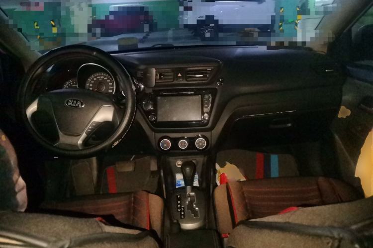 Used Kia K2 2015 Sedan 1.4L Automatic GLS Center Console