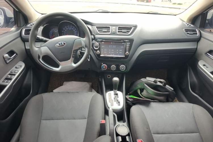 Used Kia K2 2015 Sedan 1.4L Automatic GLS Center Console