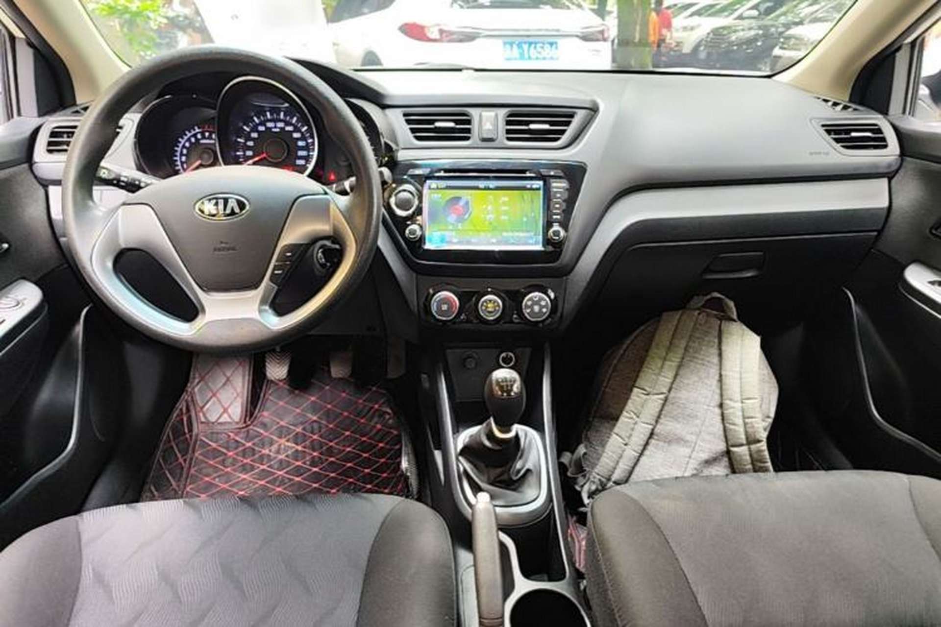 Used Kia K2 2015 Sedan 1.4L MT GLS Center Console