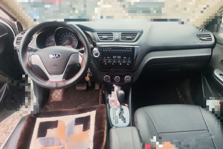 Used Kia K2 2015 Sedan 1.4L Automatic GLS Center Console