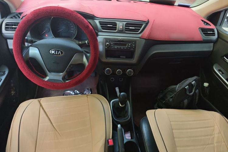 Used Kia K2 2015 Sedan 1.4L MT GLS Center Console