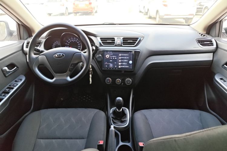 Used Kia K2 2015 Sedan 1.4L MT GLS Center Console