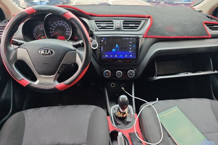 Used Kia K2 2015 Sedan 1.4L MT GLS Center Console