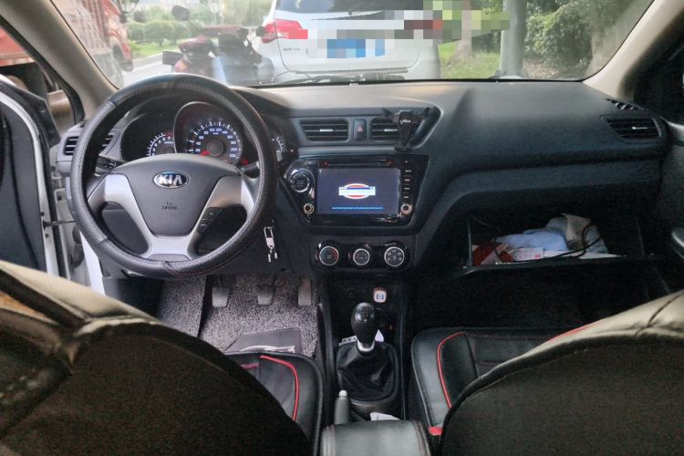Used Kia K2 2015 Sedan 1.4L MT GLS Center Console
