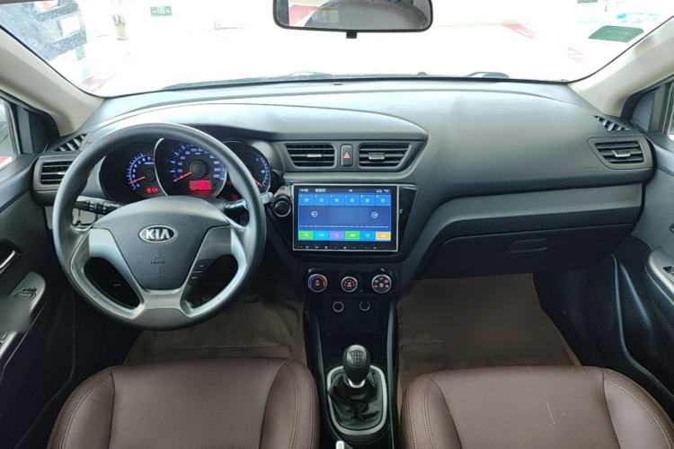 Used Kia K2 2015 Sedan 1.4L MT GLS Center Console