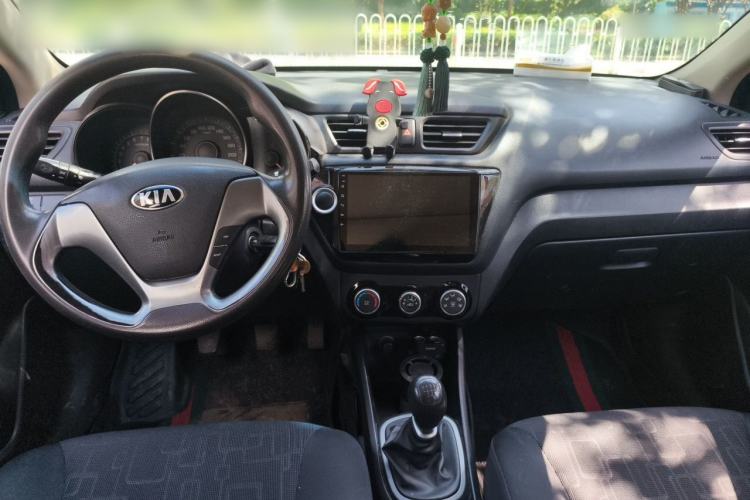 Used Kia K2 2015 Sedan 1.4L MT TOP Center Console