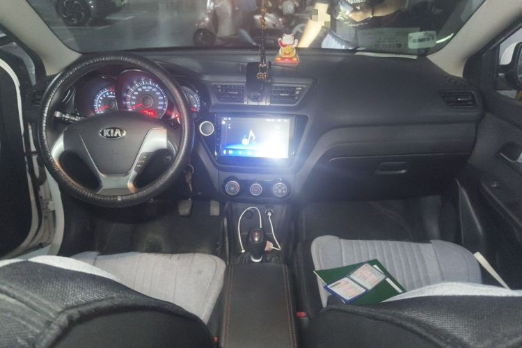 Used Kia K2 2015 Sedan 1.4L MT GLS Center Console
