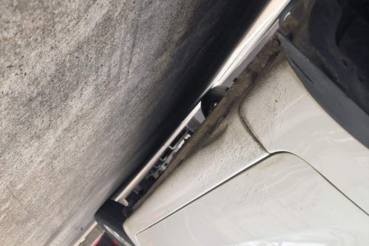 Used Kia K2 2015 Sedan 1.4L MT GLS Chassis Front Left