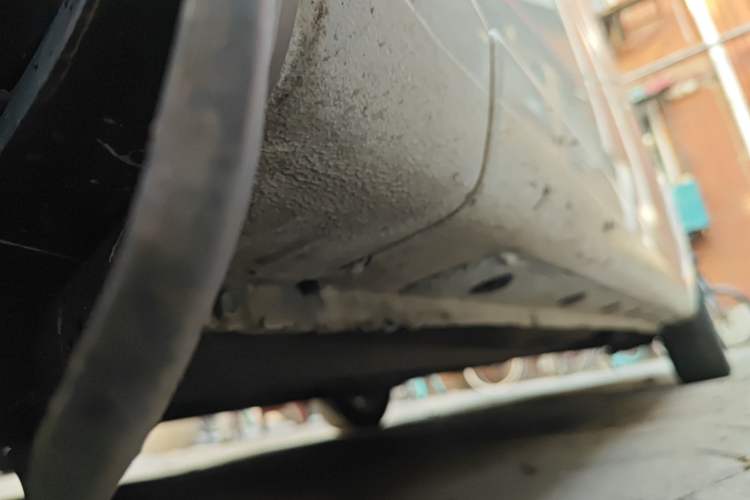 Used Kia K2 2015 Sedan 1.4L MT GLS Chassis Front Left
