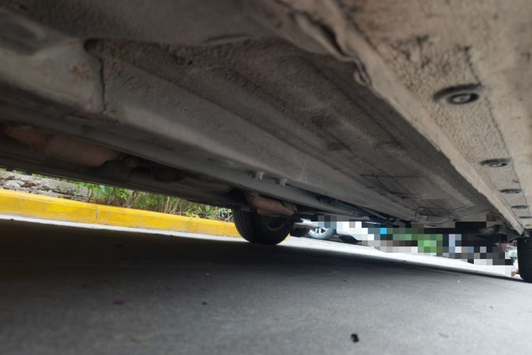 Used Kia K2 2015 Sedan 1.4L MT GLS Chassis Front Left