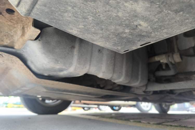 Used Kia K2 2015 Sedan 1.4L MT GLS Chassis Front Left