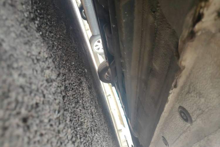 Used Kia K2 2015 Sedan 1.4L MT GLS Chassis Front Left
