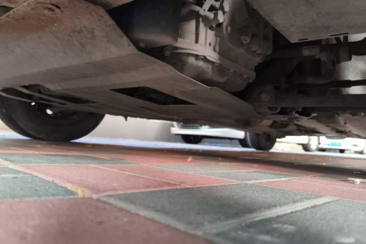 Used Kia K2 2015 Sedan 1.4L Automatic Top-Trim Chassis Front Left